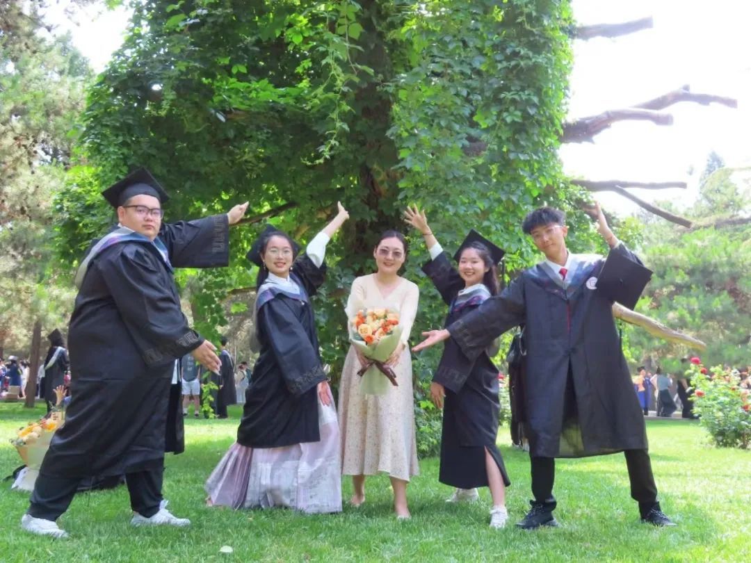 榜樣丨生命與環(huán)境科學學院劉明潔:從“考研橙子”到紅苗引路人