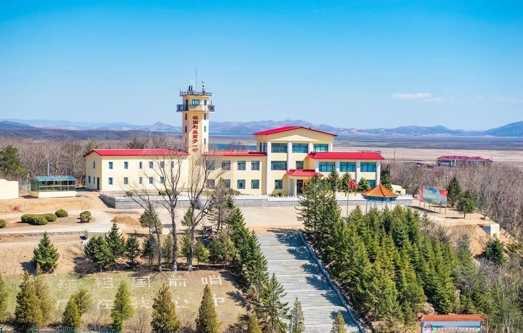 這個年輕人在邊境村里干了件大事