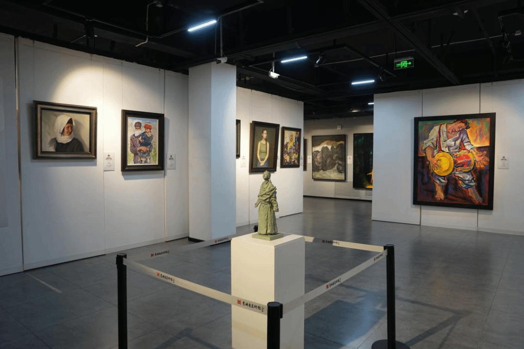 2025年度國家藝術基金傳播交流推廣資助項目“學院精神——全國美術院校民族題材作品巡展”在吉林省美術館開幕