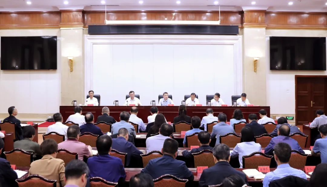 國家民委召開黨組會議傳達學習全國民族團結進步表彰大會精神