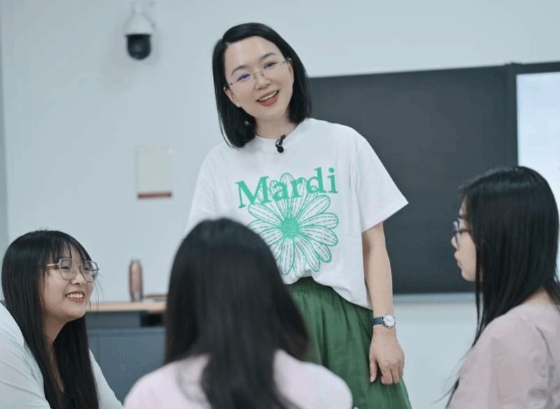  第二十屆北京市高等學校教學名師袁梅：要當一名真誠的守望者