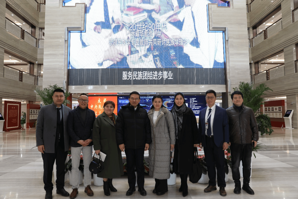 哈薩克斯坦阿布萊汗國際關系與世界語言大學副校長一行訪問我校